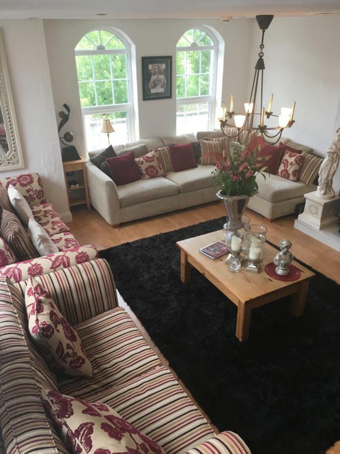 Drumhouse Guesthouse Knock  Luaran gambar